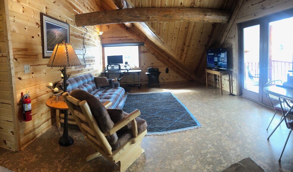 More Photos Of 465 Westover Rd, Two Harbors Specialty For Sale