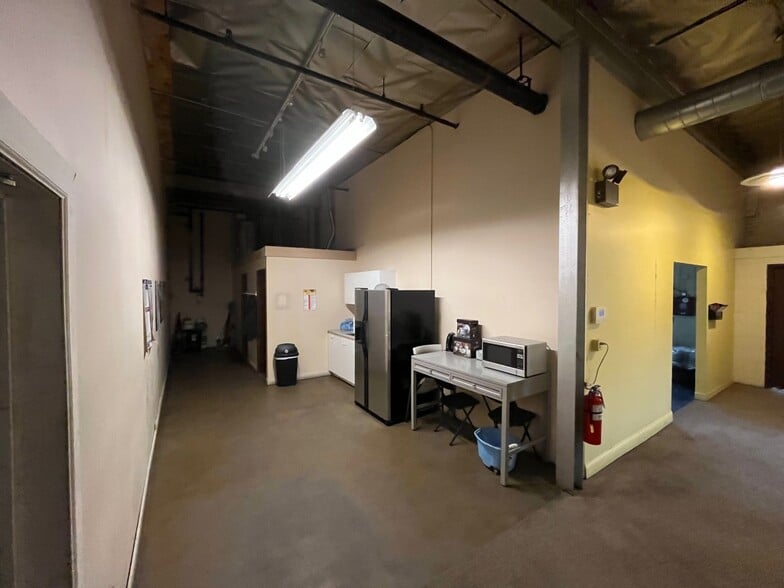 More Photos Of 123 N 10th Ave, Melrose Park Warehouse For Sale