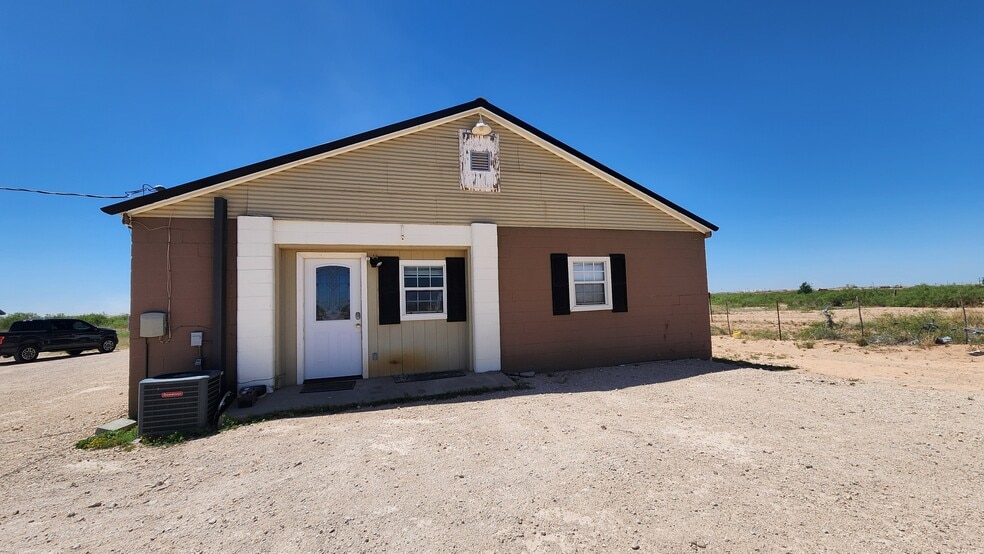 More Photos Of 9300 W County Road 60, Midland Flex For Sale