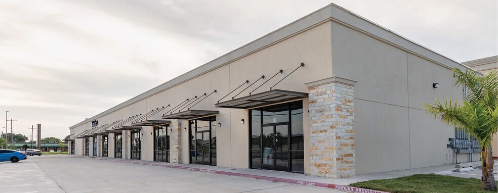 More Photos Of 3200 N McColl Rd, McAllen Storefront Retail Office For Lease