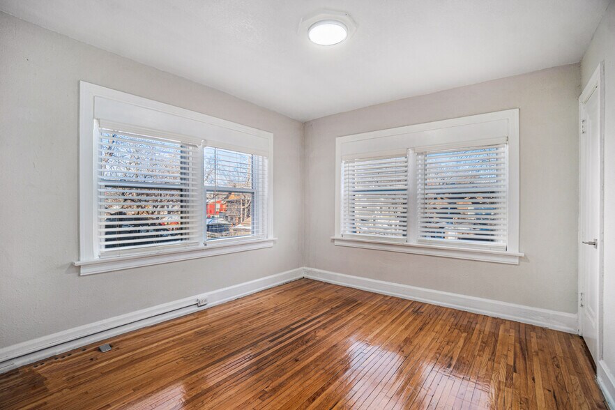 More Photos Of 712-714 W 38th St, Kansas City Apartments For Sale