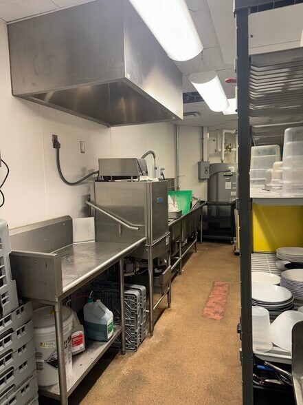 More Photos Of 1100 Main St, Kansas City Office For Lease