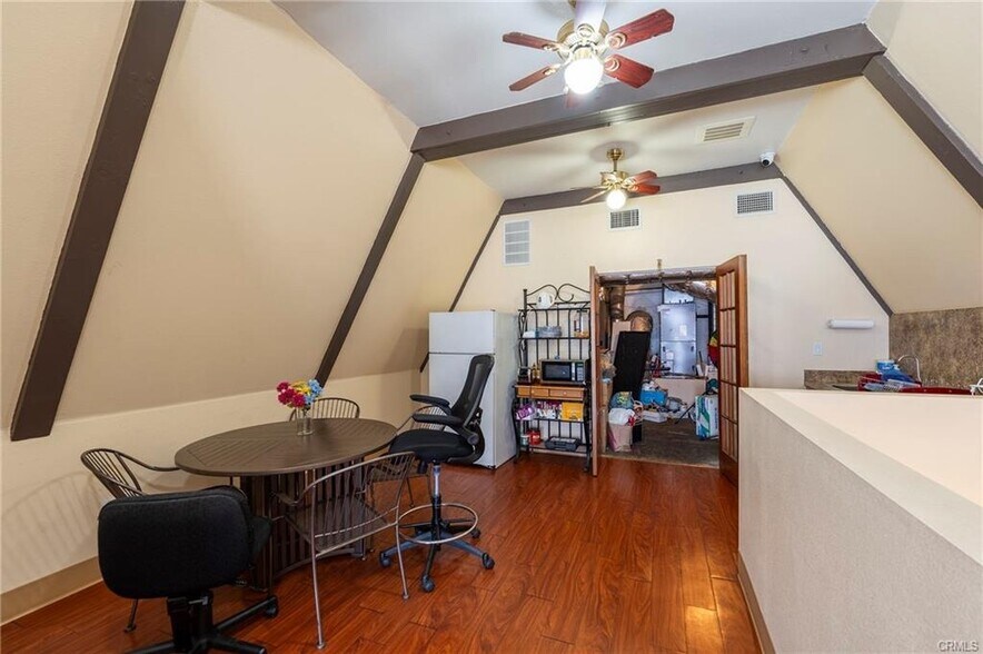 More Photos Of 1317-1319 N Main St, Santa Ana Storefront Retail Office For Sale
