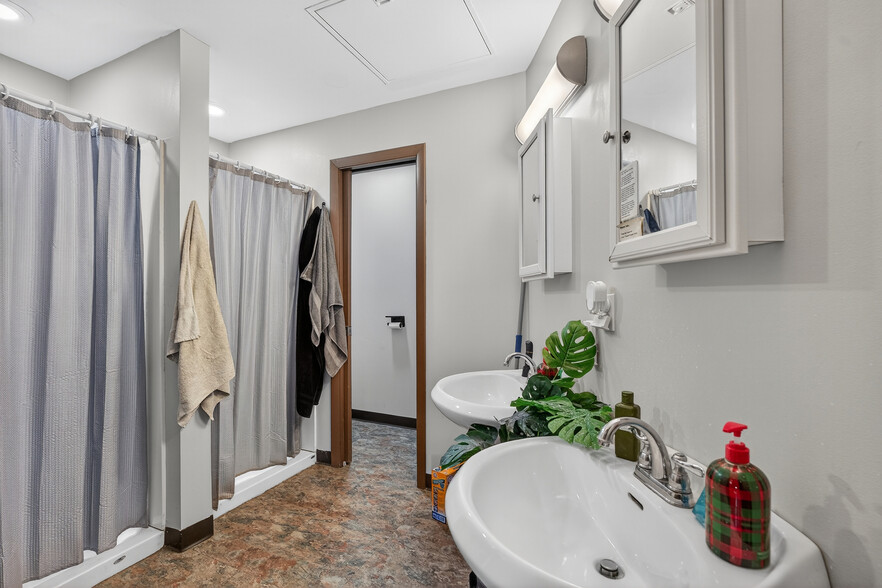More Photos Of 27 Washington St, Westfield Apartments For Sale