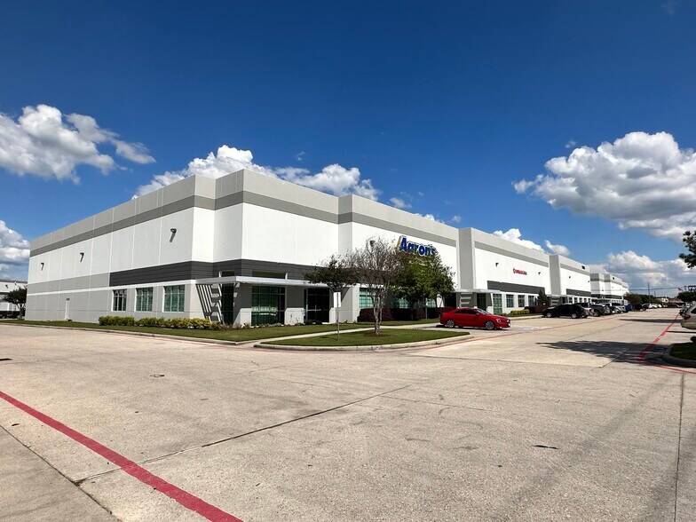 More Photos Of 10803 Vinecrest Dr, Houston Unknown For Lease