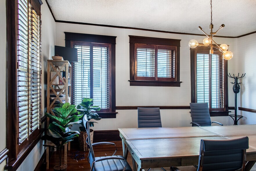 More Photos Of 1107 17th Ave S, Nashville Office For Lease