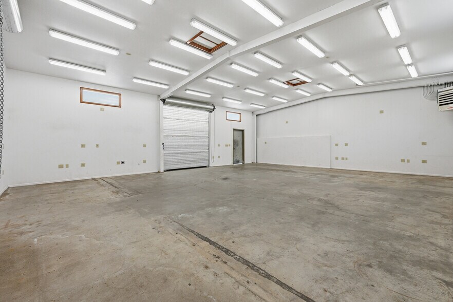 More Photos Of 1025 Idaho Maryland Rd, Grass Valley Warehouse For Lease