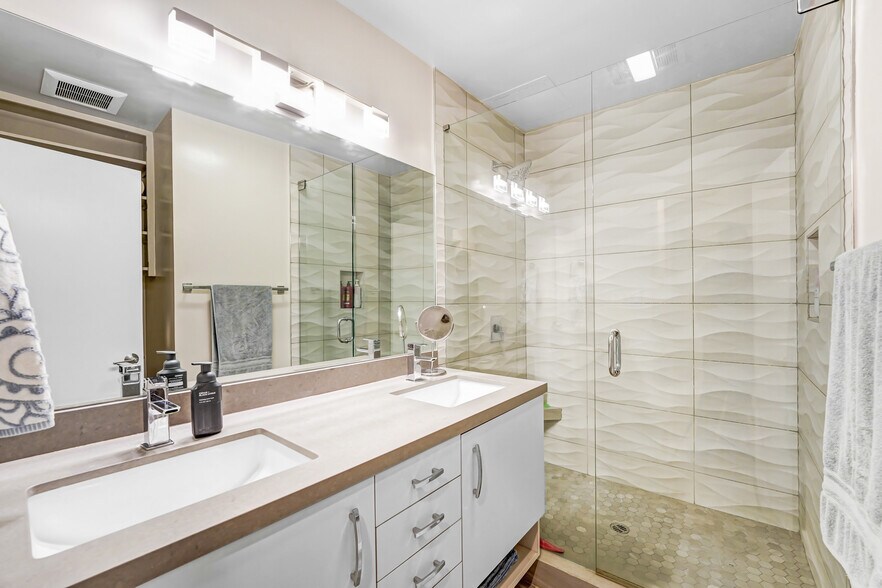 More Photos Of 14728 Magnolia Blvd, Sherman Oaks Apartments For Sale