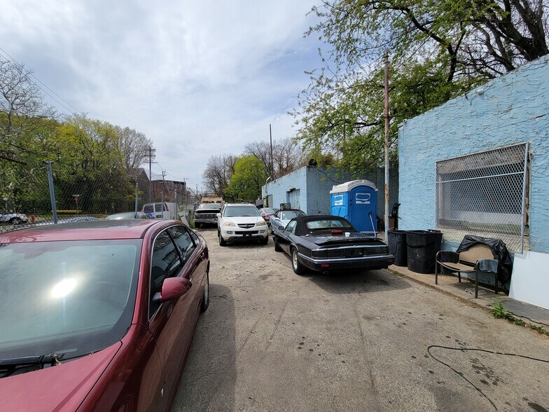 More Photos Of 1757-1765 Windrim Ave, Philadelphia Auto Repair For Sale