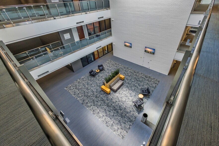 More Photos Of 2625 Butterfield Rd, Oak Brook Office For Lease