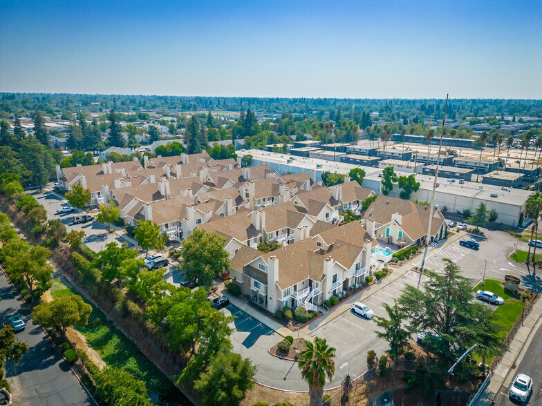 More Photos Of 1530 Howe Ave, Sacramento Hotel For Sale