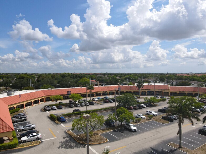 More Photos Of 12315-12389 Pembroke Rd, Pembroke Pines Unknown For Lease