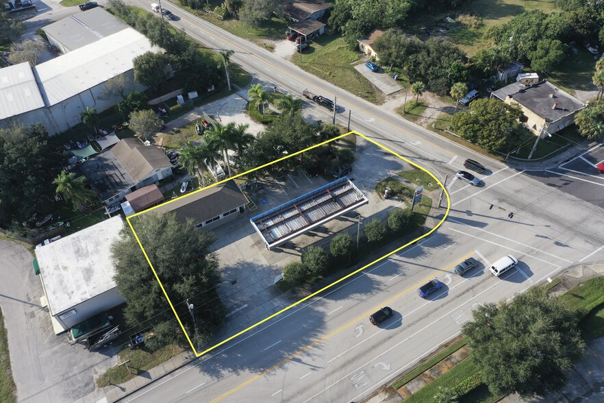 More Photos Of 755 4th St, Vero Beach Convenience Store For Sale
