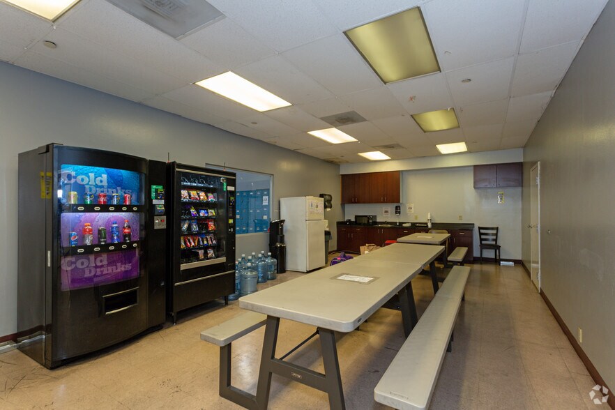More Photos Of 19914 Via Baron, Rancho Dominguez Distribution For Lease