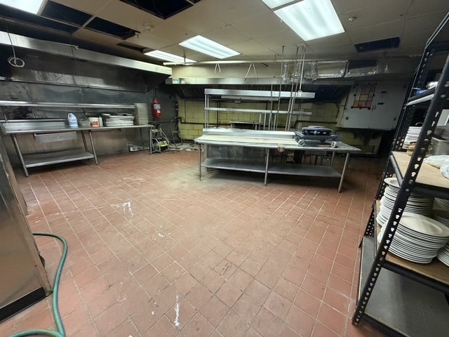 More Photos Of 811 McLean Ave, Yonkers Storefront Retail Office For Lease
