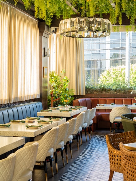 More Photos Of 8722 W 3rd St, Los Angeles Restaurant For Lease