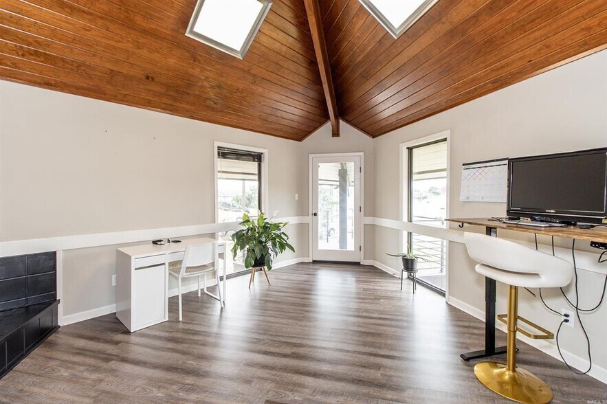 More Photos Of 5380 Central Ave, Hot Springs Office For Sale