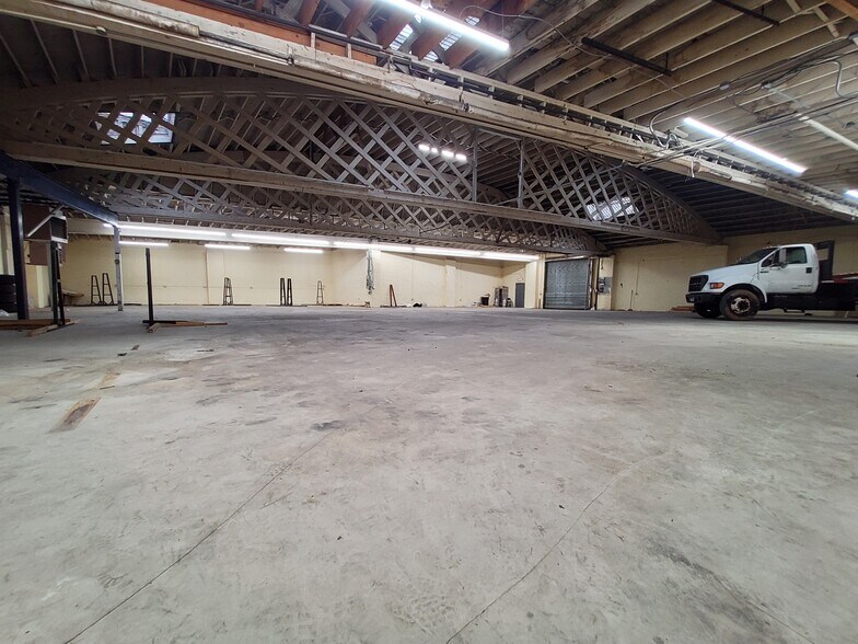 More Photos Of 1304 N Broad St, Hillside Warehouse For Lease