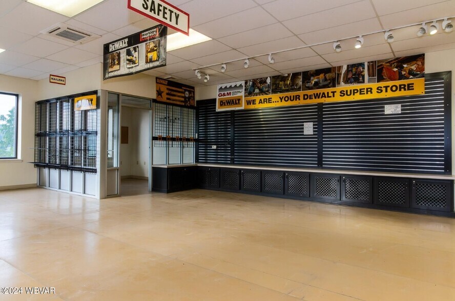 More Photos Of 6124 US Highway 15, Montgomery Warehouse For Lease