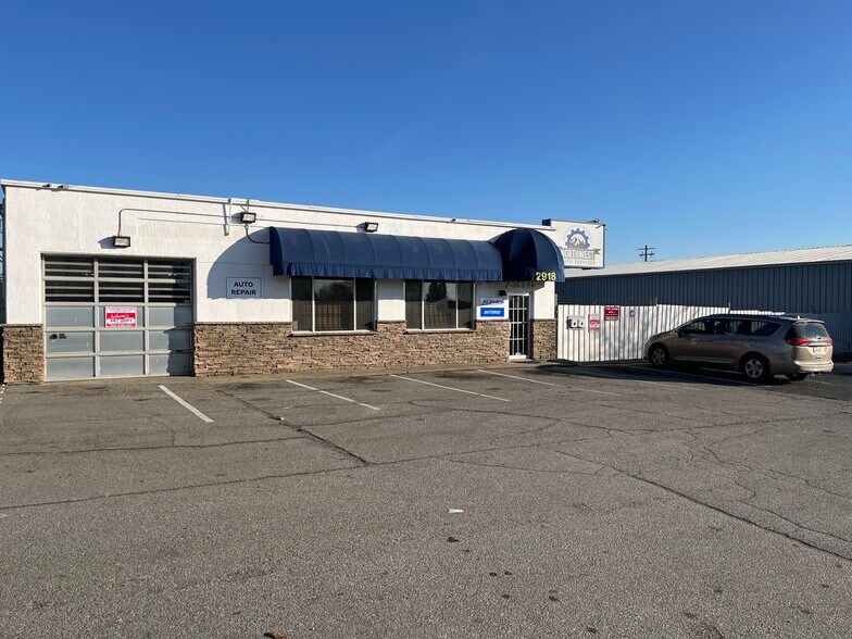 Primary Photo Of 2918 N Nevada St, Spokane Auto Repair For Sale