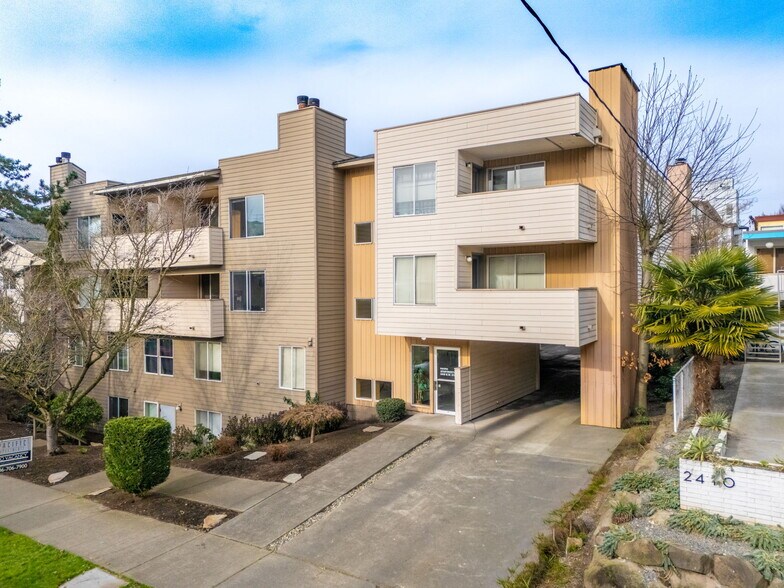 Primary Photo Of 2418 NW 57th St, Seattle Multifamily For Sale