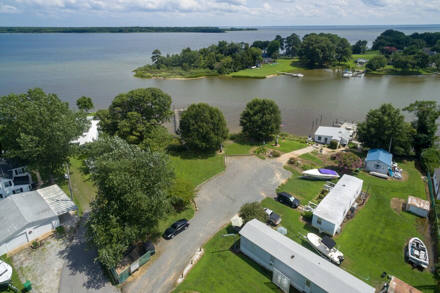 More Photos Of 38869 Morris Point Rd, Abell Restaurant For Sale
