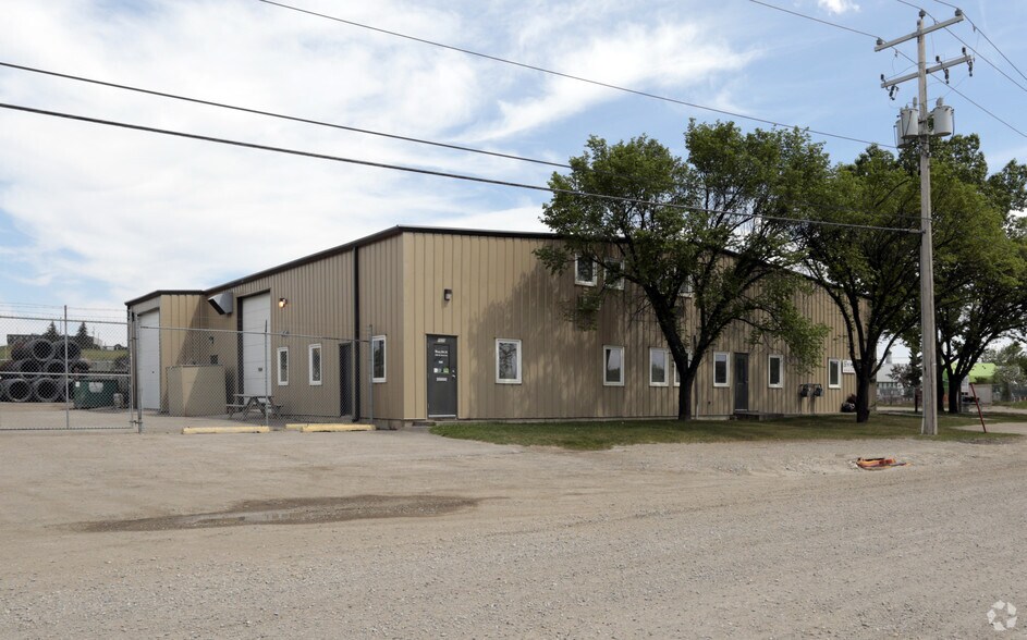 Primary Photo Of 4010-4020 6a St NE, Calgary Warehouse For Lease