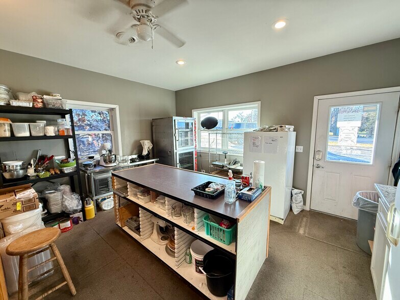 More Photos Of 203 W 5th St, Blue Rapids Service For Sale