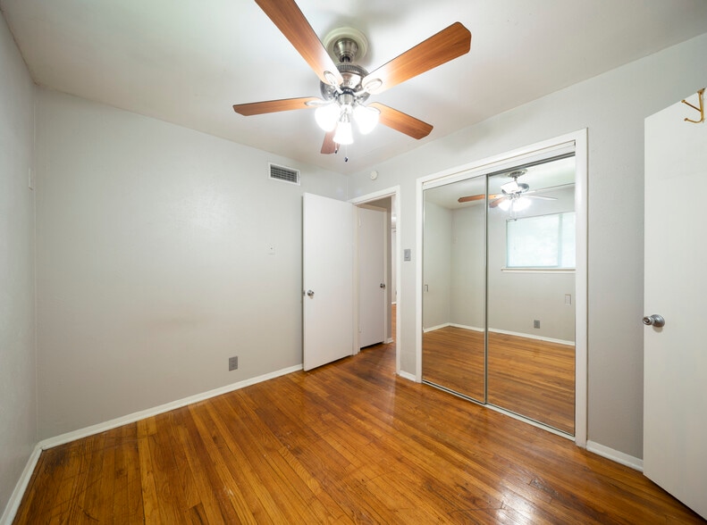 More Photos Of , Denton Unknown For Sale