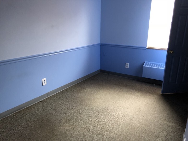 More Photos Of 18430 Utica Rd, Roseville Religious Facility For Sale