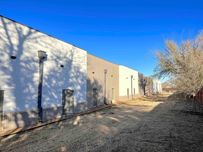 More Photos Of 3170 Ridge Rd, McKinney Medical For Lease