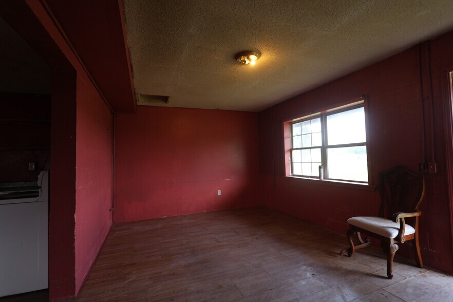More Photos Of 25377 Welling rd, Welling Apartments For Sale