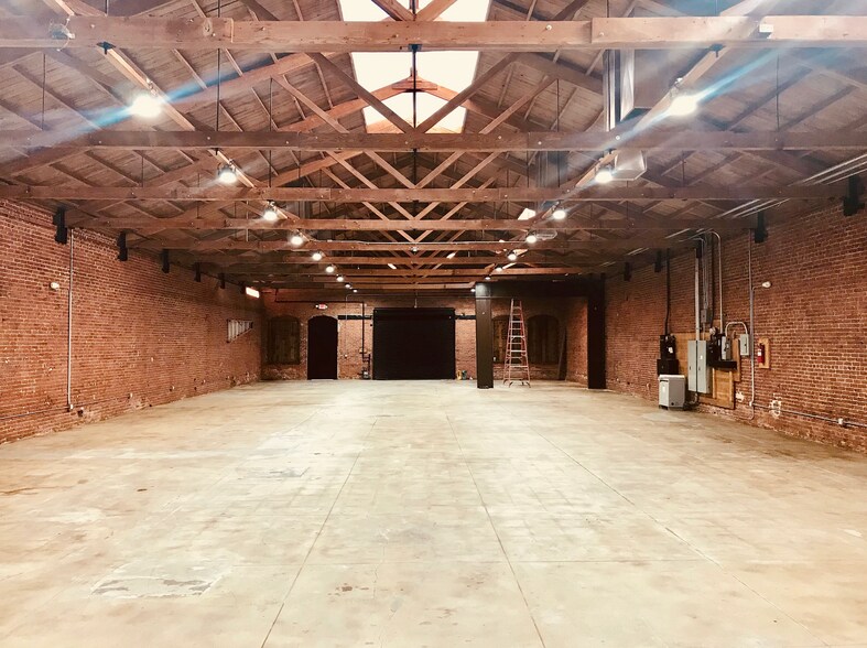 Primary Photo Of 1228 S Flower St, Los Angeles Light Manufacturing For Lease