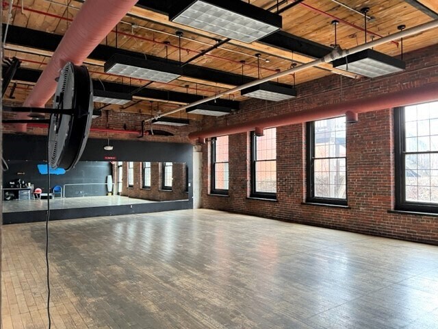 More Photos Of 73 Pickering Rd, Rochester Coworking Space
