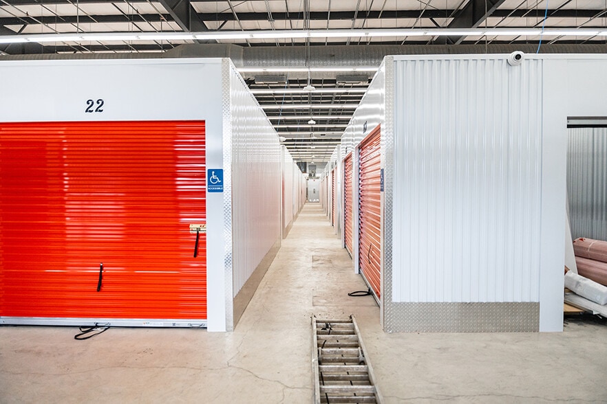 More Photos Of 2000 Queen Ave SE, Albany Self Storage For Sale