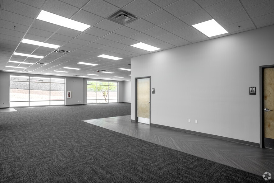 More Photos Of Gateway Blvd W, El Paso Unknown For Lease