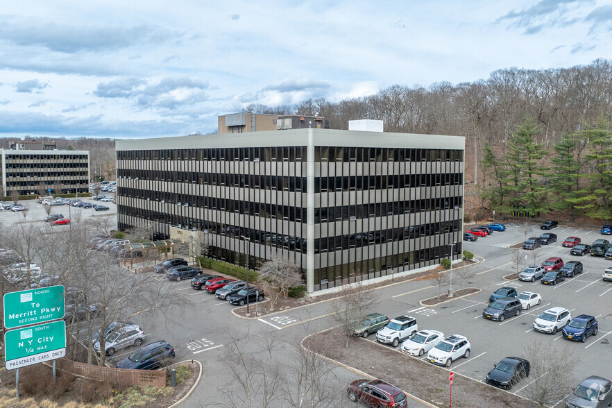 Primary Photo Of 550 Mamaroneck Ave, Harrison Office For Lease