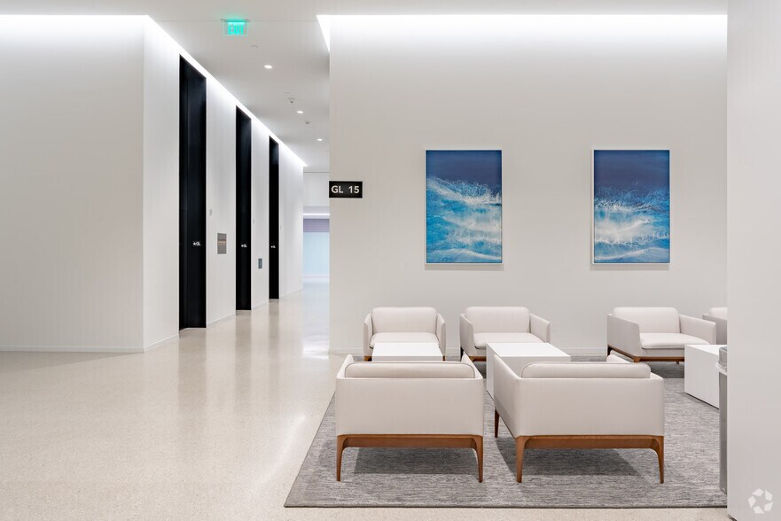 More Photos Of 10880 Wilshire Blvd, Los Angeles Loft Creative Space For Lease