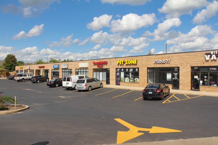 More Photos Of 1500-1538 W Algonquin Rd, Palatine Unknown For Lease