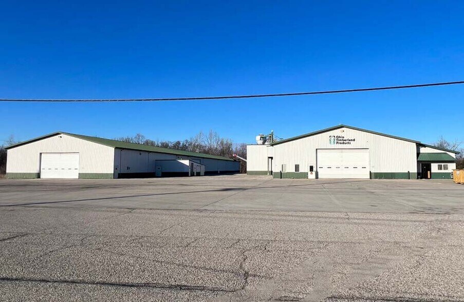 Primary Photo Of 102 Railroad Ave, Stryker Warehouse For Sale