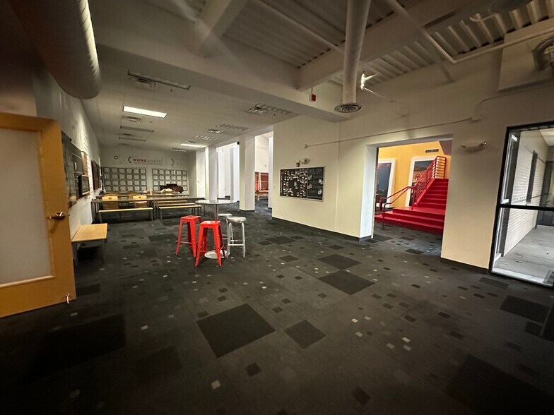 More Photos Of 7007 Discovery Blvd, Dublin Office For Sale