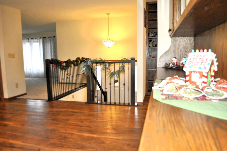 More Photos Of 1300 Crestfield Ave, Bismarck Apartments For Sale