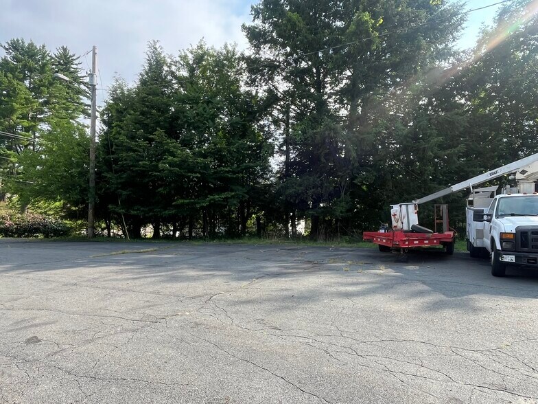 More Photos Of 188 S Main St, Ellenville General Retail For Sale