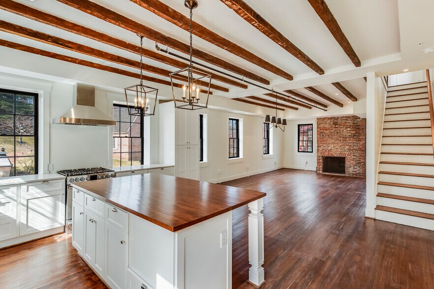 More Photos Of 50 State Cir, Annapolis Office Residential For Lease