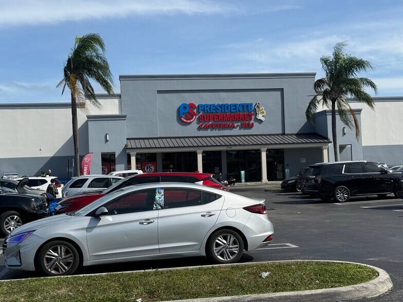 Primary Photo Of 3250 W 18th St, Hialeah Unknown For Lease
