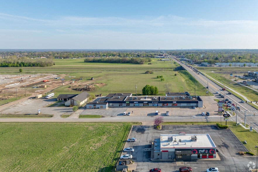 More Photos Of 8108 E Memorial St, Bixby Unknown For Lease