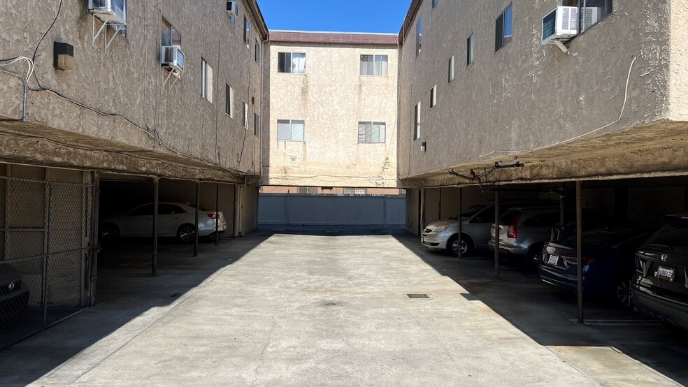 More Photos Of 7001-7005 S Main St, Los Angeles Apartments For Sale
