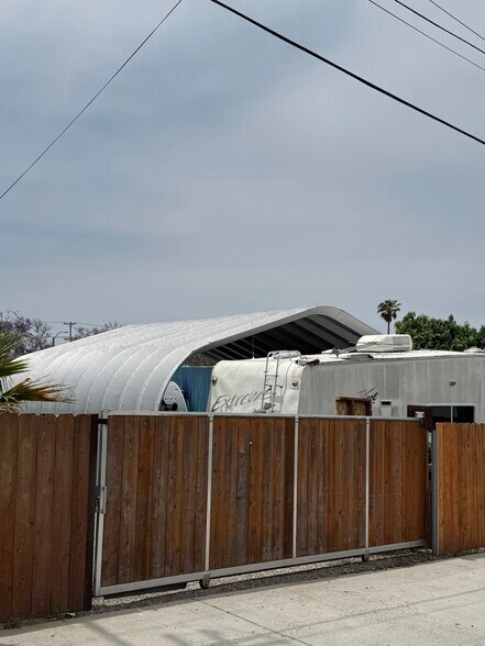 More Photos Of 1434-1444 Garnet Ave, San Diego Storefront For Sale