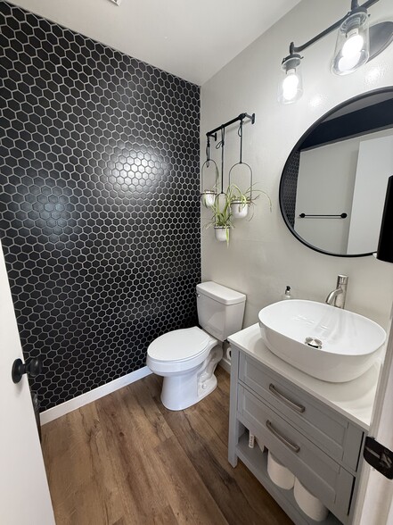 More Photos Of 2734 E Broadway, Long Beach Loft Creative Space For Sale