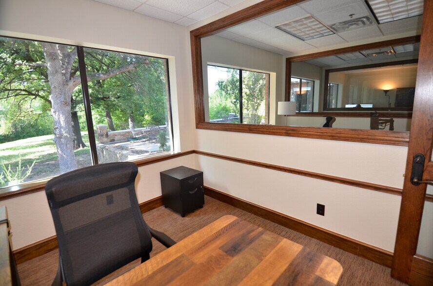 More Photos Of 6190 Virginia Pky, McKinney Medical For Lease